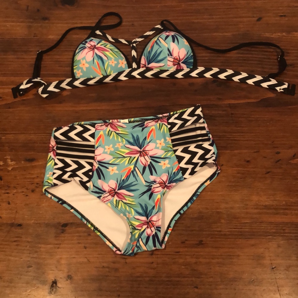 Brand Unknown | Multicolored High Waisted Swimsuit